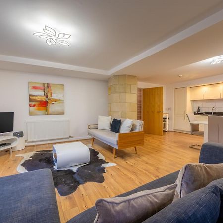 Ac19 Lower North Aisle - Luxury Self Catering 2 Bedroom Apartment Fort Augustus Bagian luar foto