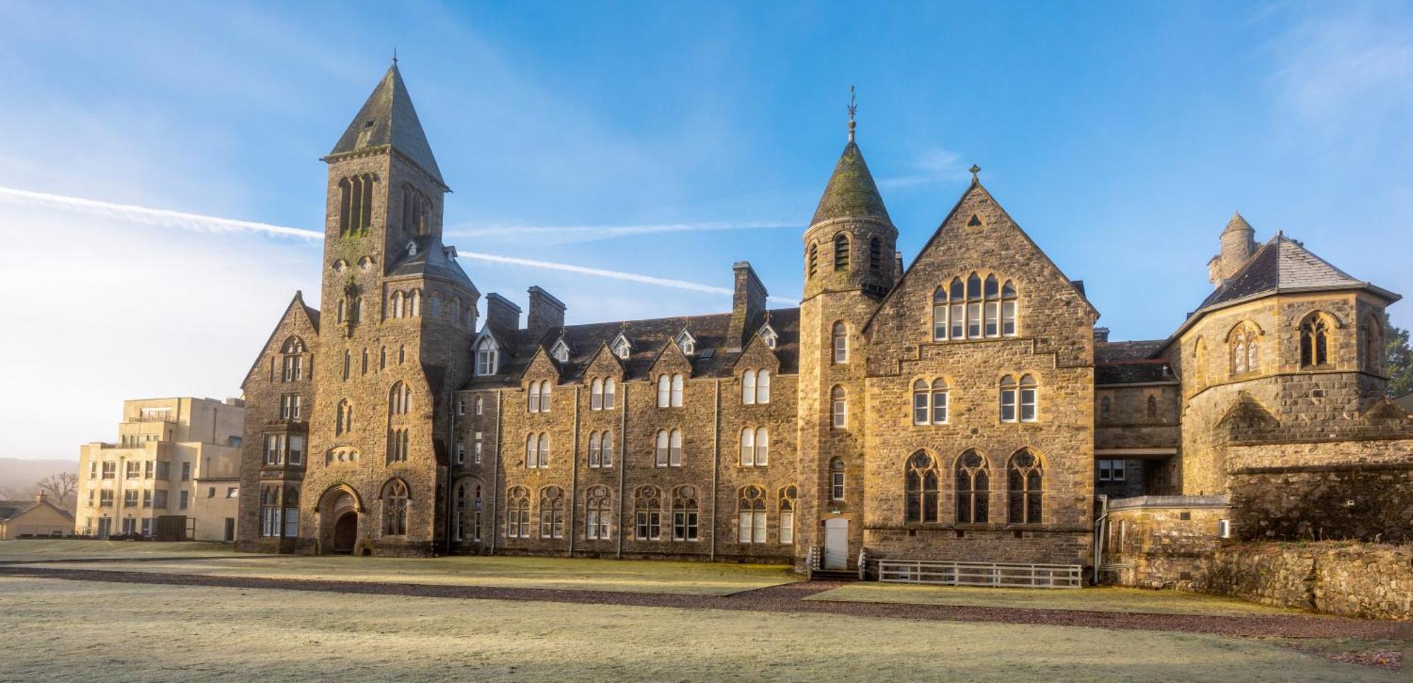 Ac19 Lower North Aisle - Luxury Self Catering 2 Bedroom Apartment Fort Augustus Bagian luar foto